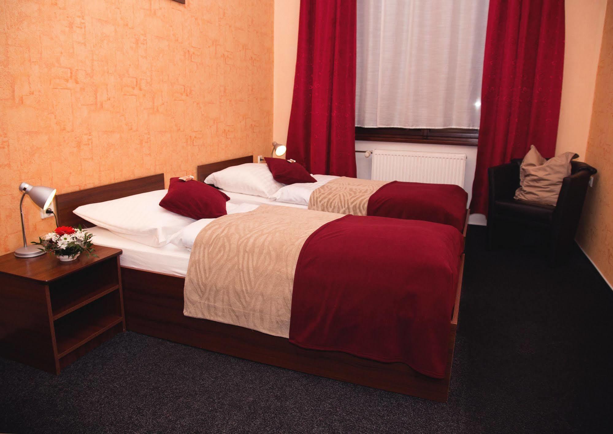 Hotel Centrum هرانيتسه المظهر الخارجي الصورة